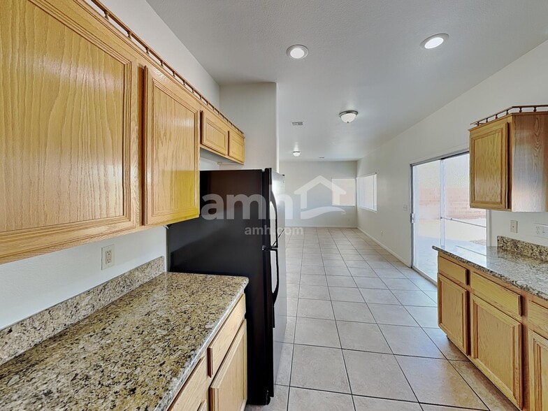 Building Photo - 9876 Vermillion Cliffs Ave