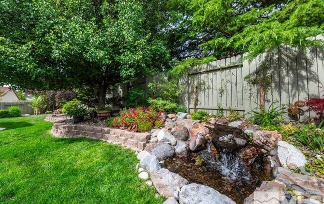 Building Photo - Beautiful Stylish South Reno Home