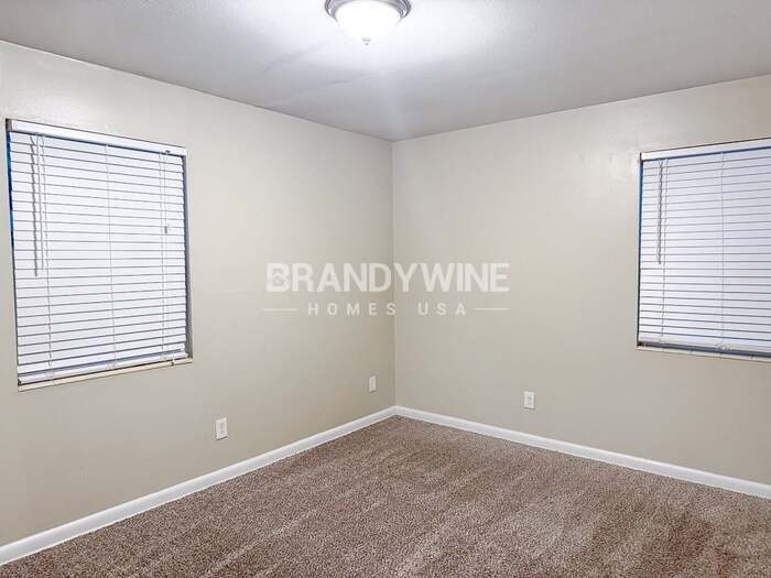 Building Photo - 6011 Meadow Ln