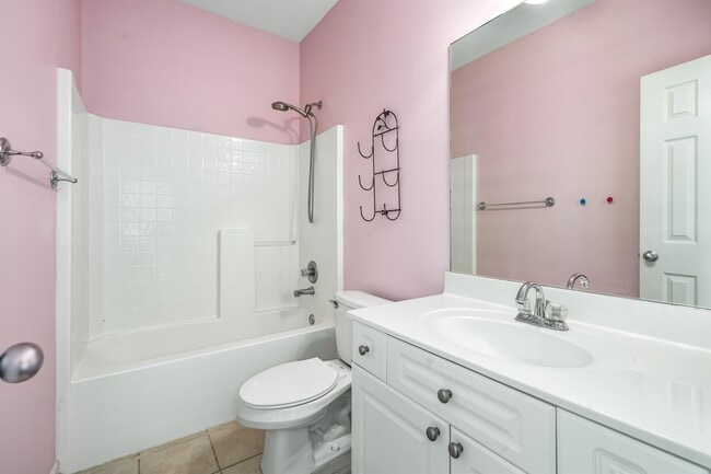 Building Photo - 2520 Stonecreek Trail