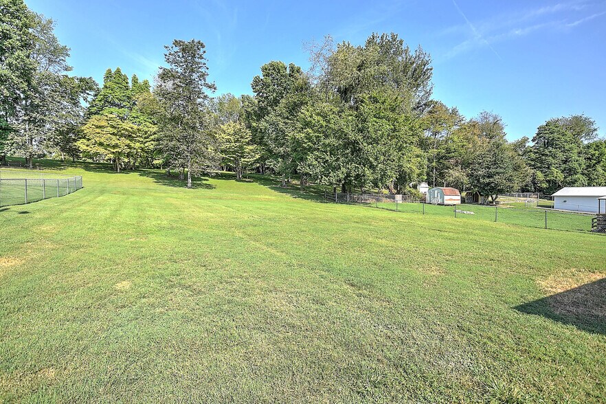 Building Photo - 145 Buttermilk Rd