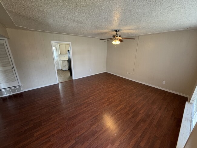 Building Photo - 8005 Carrick St