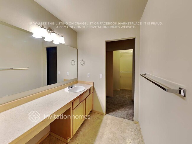 Building Photo - 18435 100th Ave E