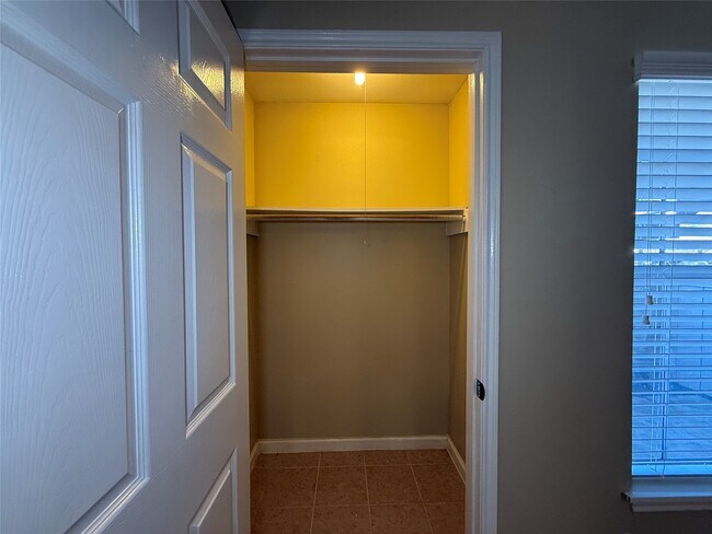 Building Photo - 2250 Bering Dr