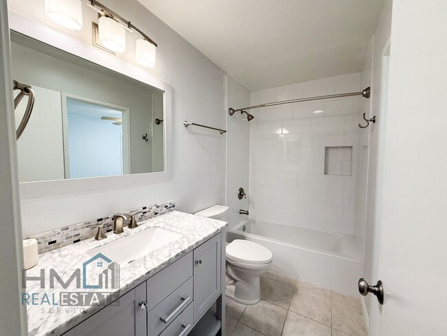 Building Photo - Homes Management - 3bd, 2ba SFH For Rent