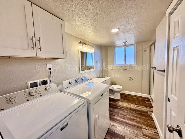 Building Photo - 10010 Bryant Ct