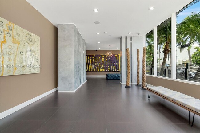 Building Photo - 2100 Park Ave