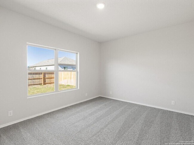 Building Photo - 2428 Dino Dr