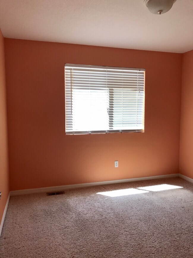 Building Photo - Beautiful Home in Morrison