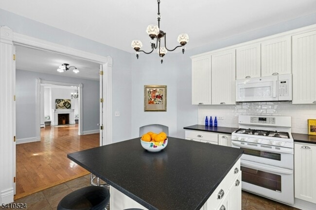 Building Photo - 109 North Ave