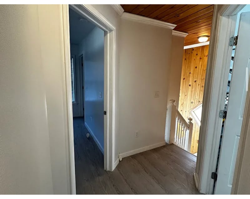 Building Photo - 307 W Lynde St