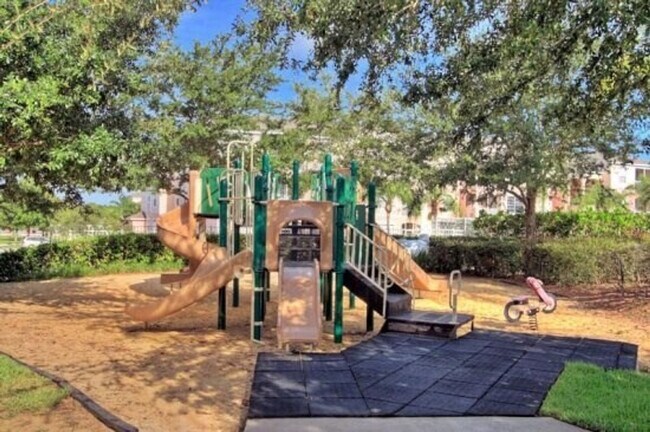 Building Photo - 2314 Silver Palm Dr