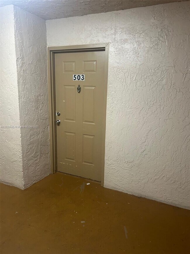 Primary Photo - 15231 SW 80th St