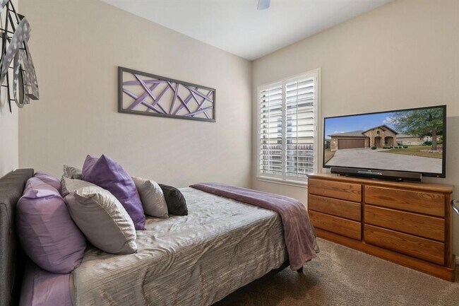 Building Photo - 2602 Lou Hollow Pl