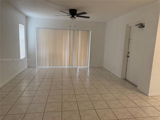 Building Photo - 1101 Green Pine Blvd