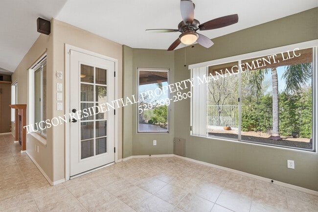 Building Photo - 10845 N Eagle Eye Pl