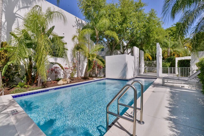 Building Photo - 3272 Virginia St