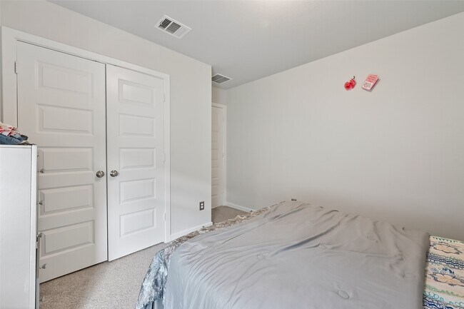 Building Photo - 18619 Greenwood Mdw Trl