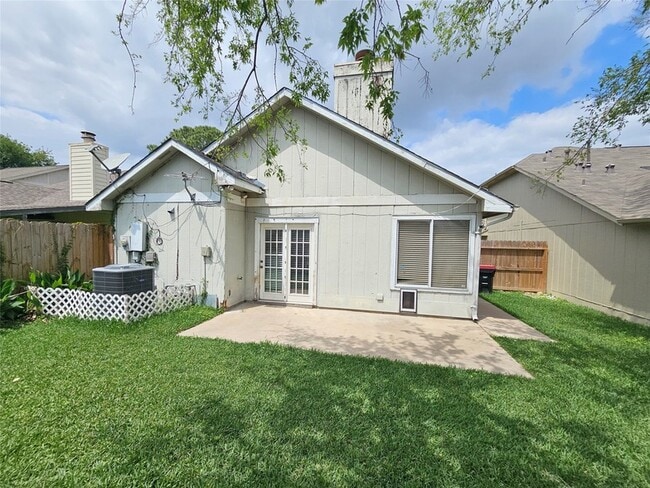 Building Photo - 17051 Carbridge Dr