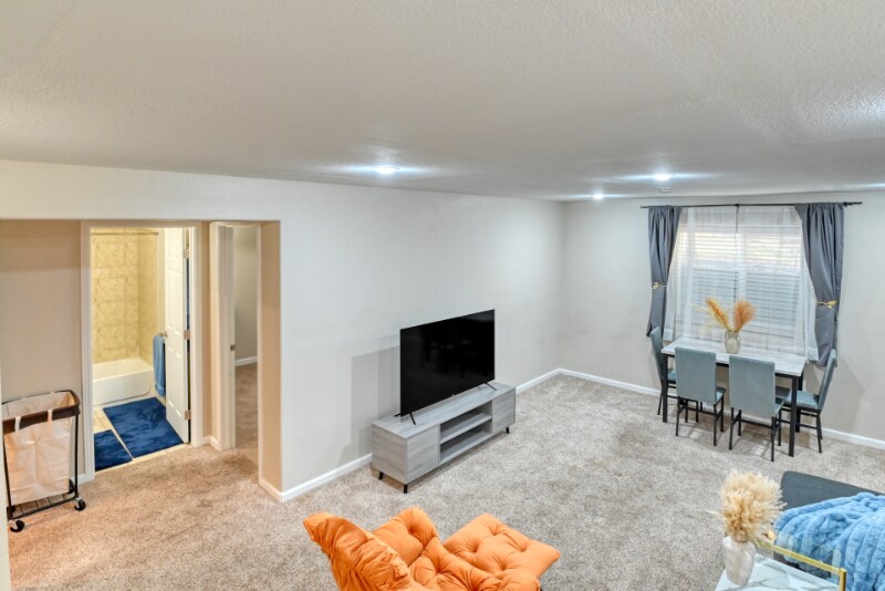 Building Photo - 2631 Thrush Grove