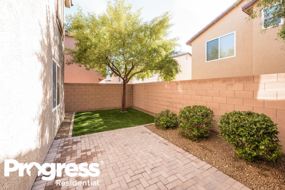 Building Photo - 9333 Flowering Tulip Ave