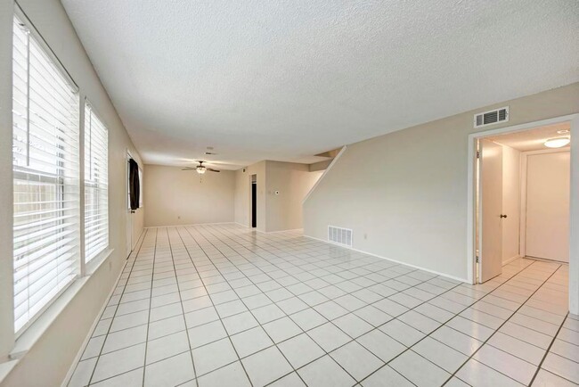 Building Photo - 12002 Bobcat Trail