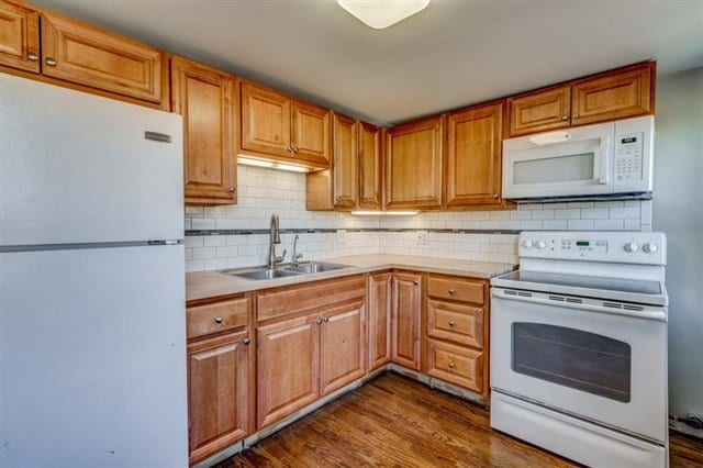 Building Photo - 1630 Patterson Ave SW