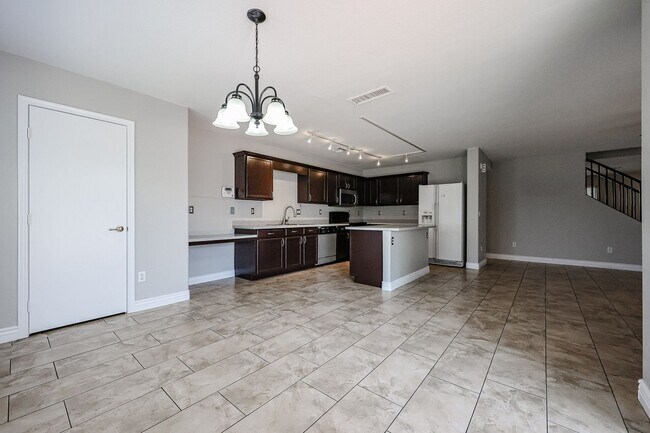 Building Photo - COMING SOON !! Amazing 5 bedrooms and bathrooms in one of the best school districts!