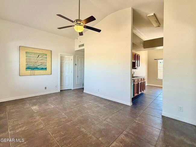 Building Photo - 1217 Iguana Pl