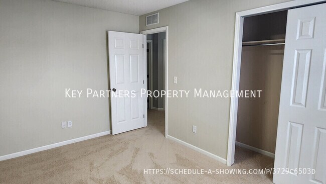 Building Photo - 7828 N Lister Ave