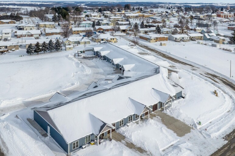 Building Photo - 608 Pine St