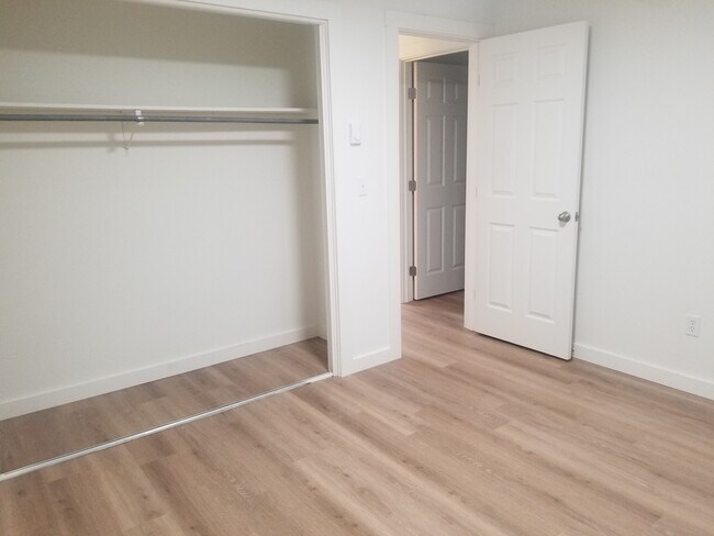 Bedroom 1 - 525 S White Cloud Dr