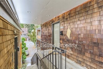 Building Photo - 4626 SW Condor Ave