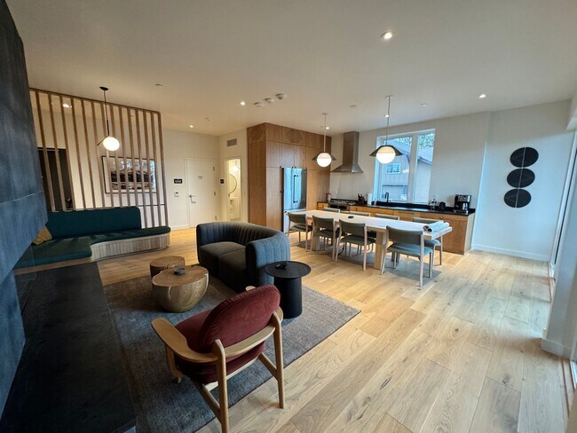 Building Photo - FURNISHED: UTILITIES PAID BY OWNER: (TWO MONTH MOVE-IN RATE OPTION) NWX tastefully furnished 1 be...