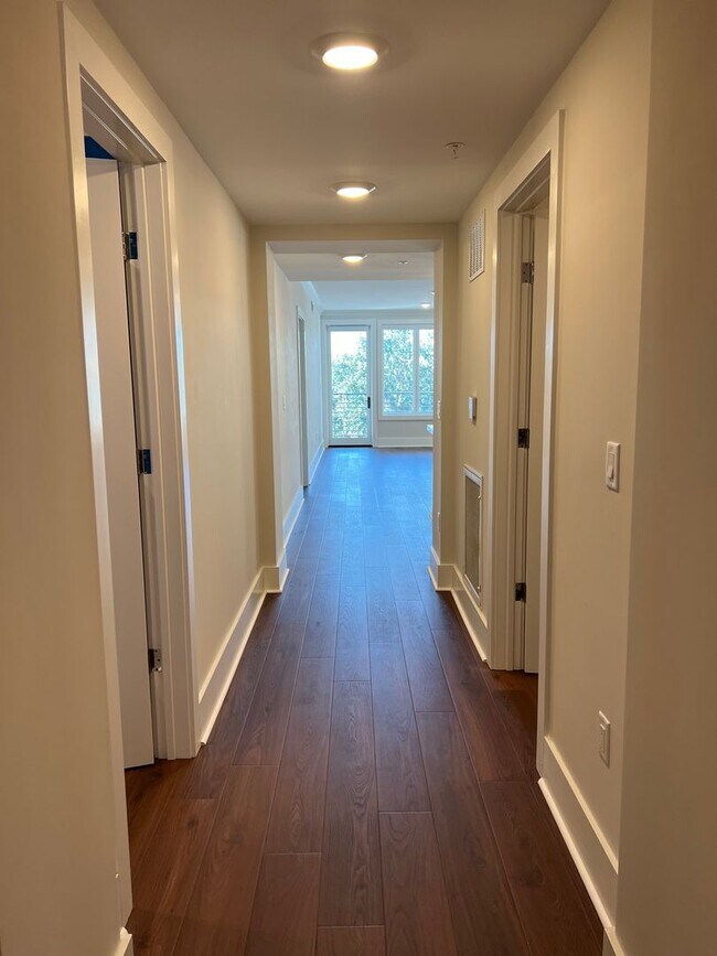 Building Photo - Luxury Coastal Living - The Charles - Deep Water Views