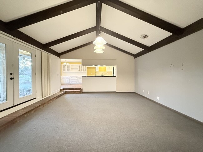 Building Photo - 1200 E Franklin St