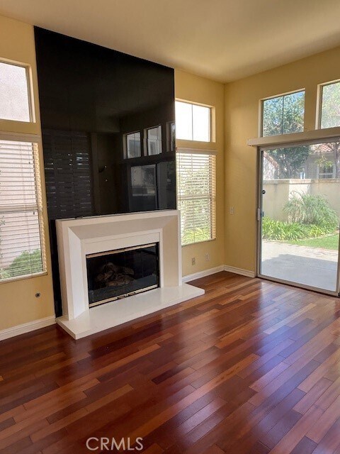 Building Photo - 2657 Plumb Dr