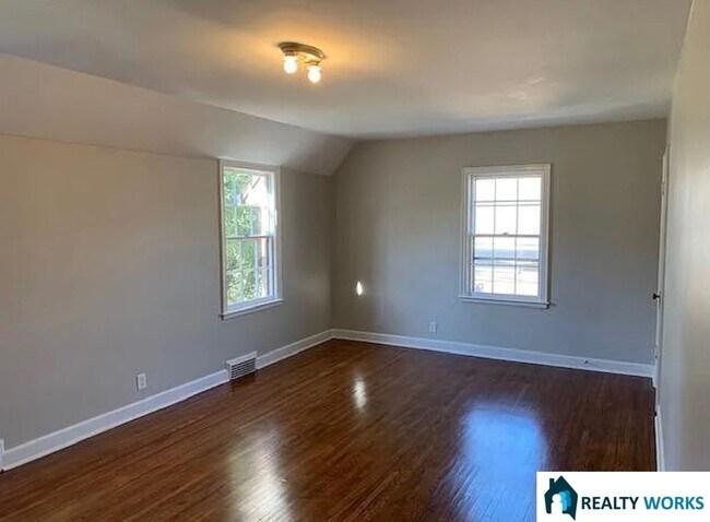 Building Photo - 1928 F St