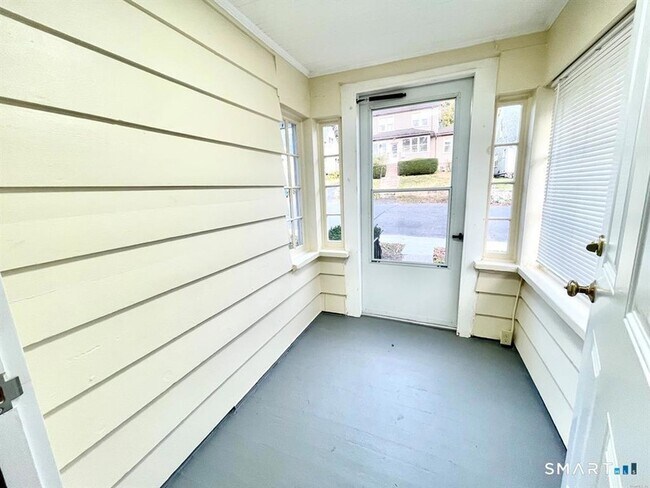 Building Photo - 55 Bronx Ave