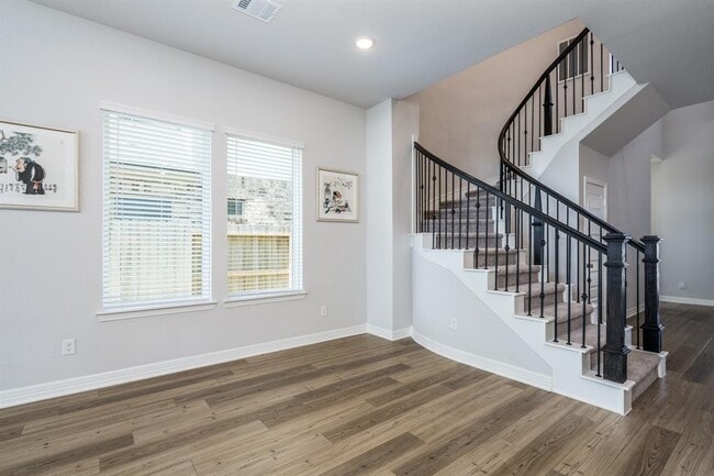 Building Photo - 25803 Rippey Gln Dr