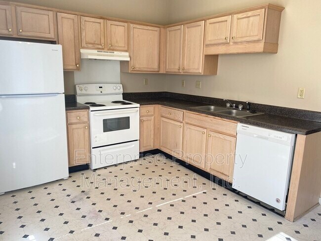 Building Photo - 3794 Walden Meadow Dr