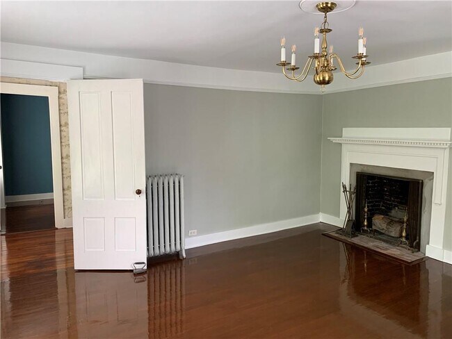 Building Photo - 47 Mill St