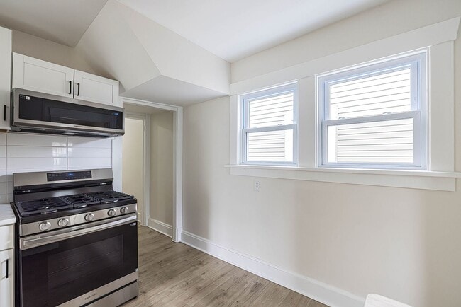Building Photo - Remodeled  3 Bdrm Wesleyville Home w Workm...