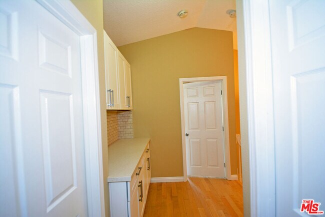Building Photo - 23935 Ingomar St