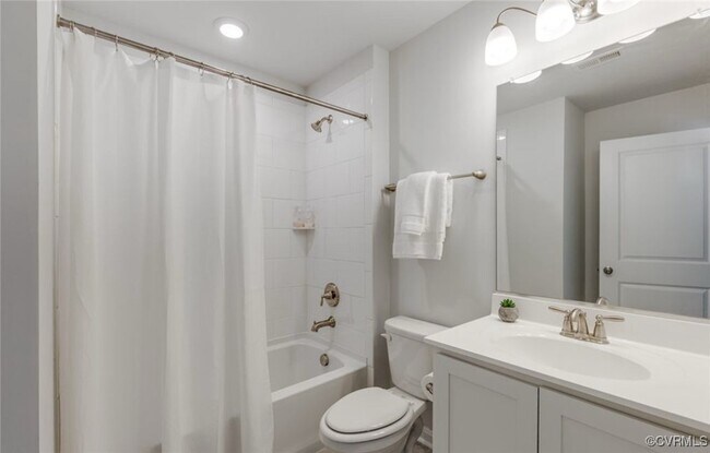 Building Photo - 5649 Rohan Pl