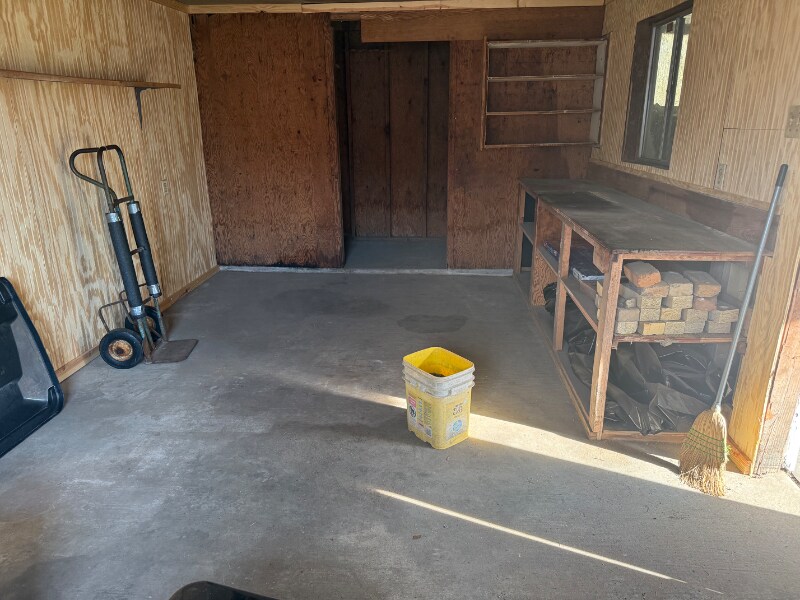 Building Photo - 4317 Green Acres Rd