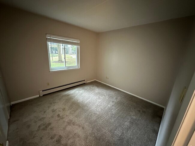 Building Photo - 956 S Lincoln St