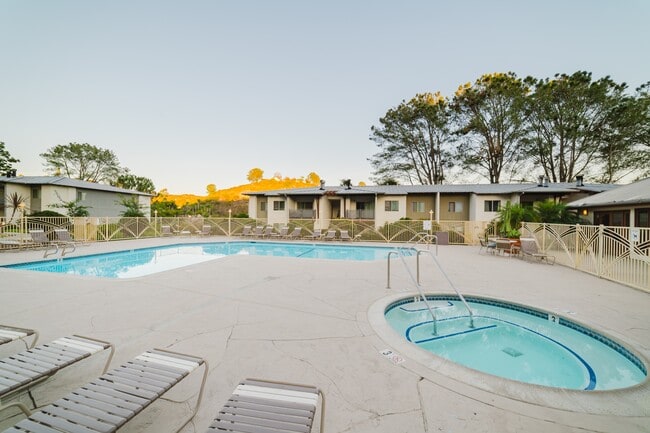 Building Photo - 1760 El Camino Real