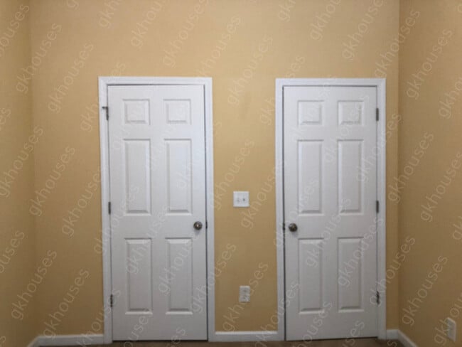 Building Photo - 6002 Cobblestone Creek Trail