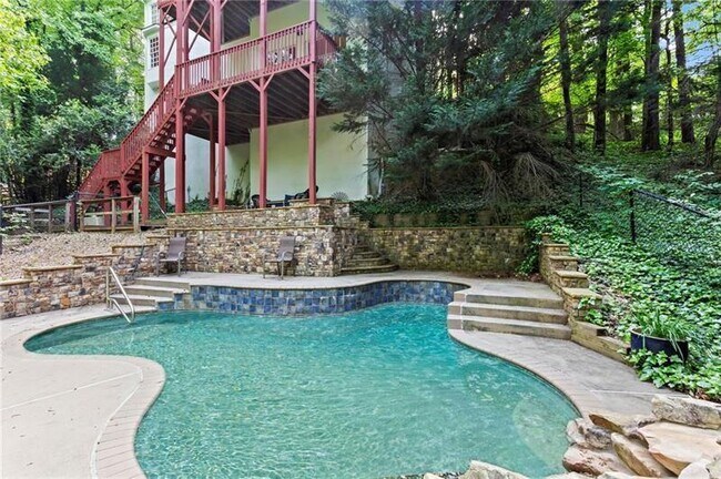 Building Photo - 1169 Dawn View Ln NW